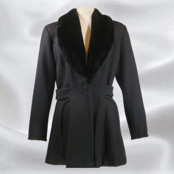 Le Chateau Wool Coat in Size Medium - Picture 1 of 7